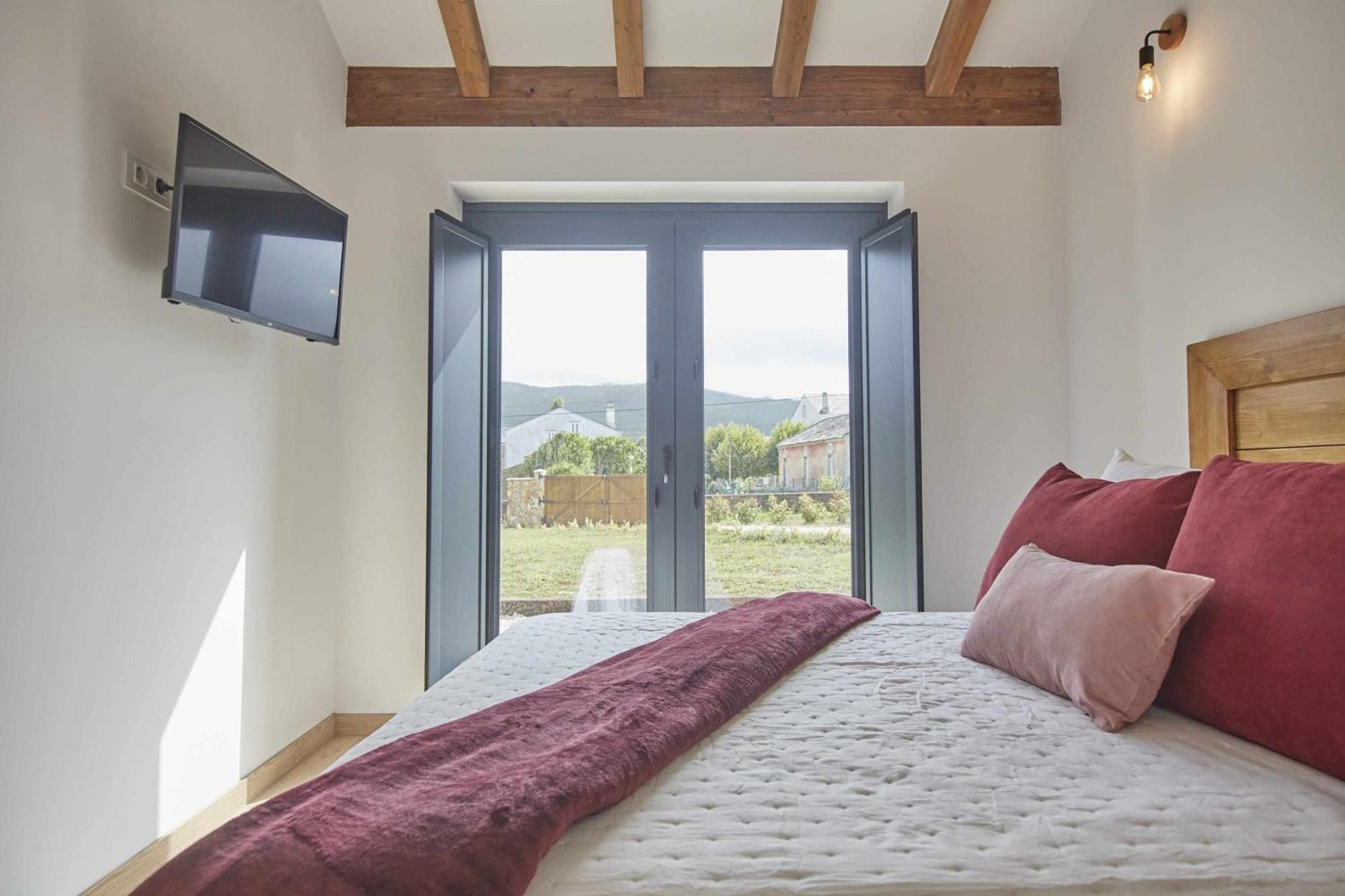 Apartamentos Turisticos A Galera Ribadeo Buitenkant foto